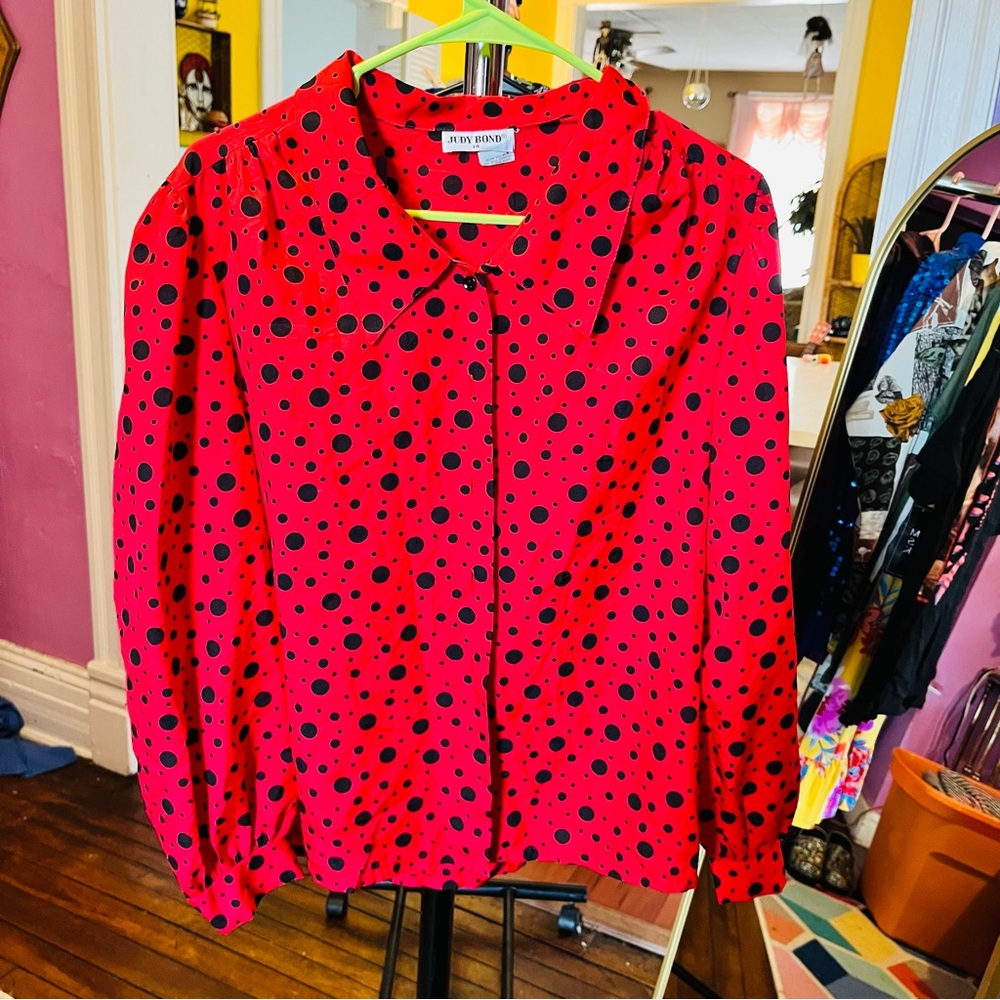 Vintage red polka dot button up